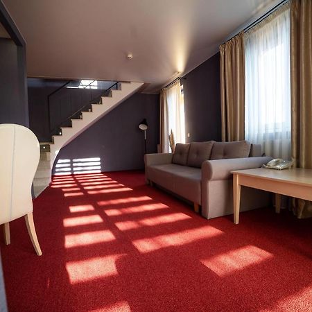Sribni Leleky Hotel & Spa Lutsk Exterior photo